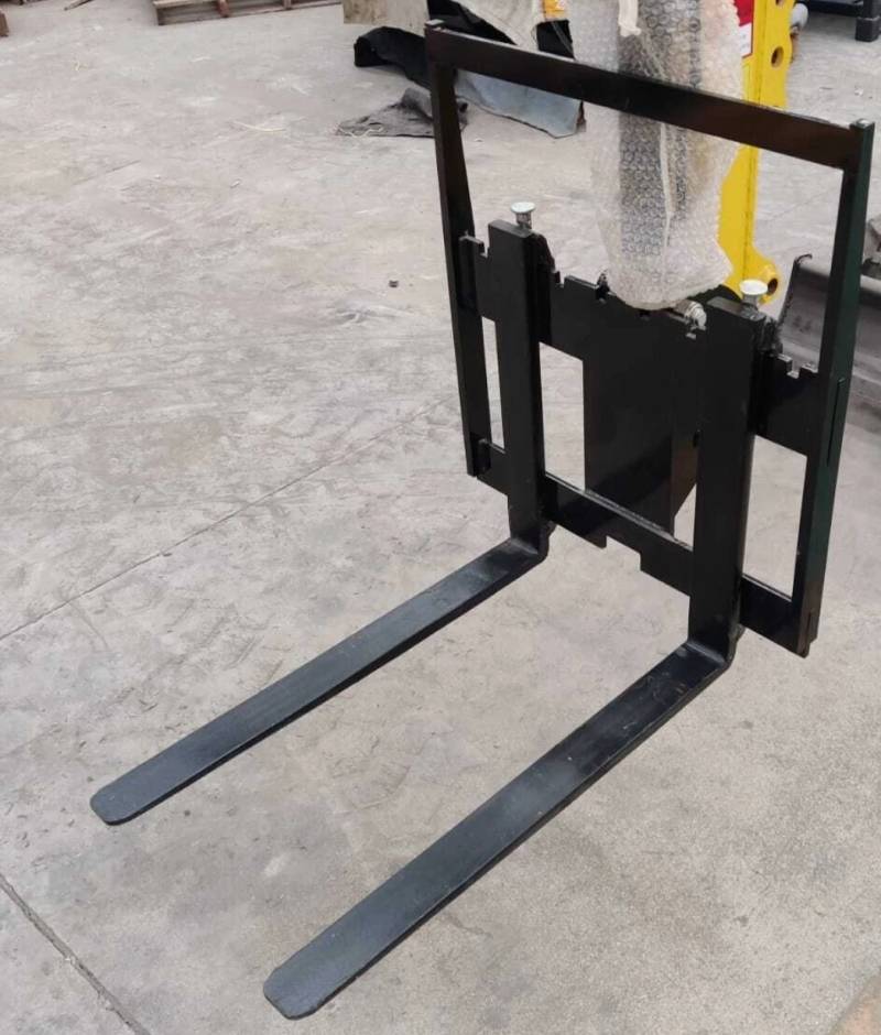 11-in-1 Mini Excavator Attachment Combo Kit All Essential Tools for Worksites 2 11-in-1 Mini Excavator Attachment Combo Kit All Essential Tools for Worksites - Image 2