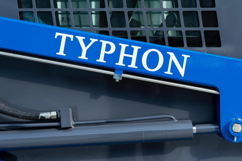 Brand New TYPHON STOMP Mini Skid Steer Kubota D1105 Diesel EPA Engine USA 11 Brand New TYPHON STOMP Mini Skid Steer Kubota D1105 Diesel EPA Engine USA - Image 11