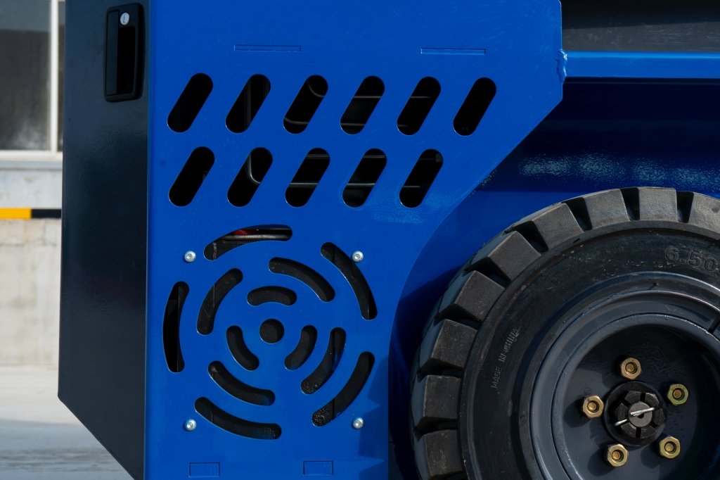 Brand New TYPHON STOMP Mini Skid Steer Kubota D1105 Diesel EPA Engine USA 21 Brand New TYPHON STOMP Mini Skid Steer Kubota D1105 Diesel EPA Engine USA - Image 21