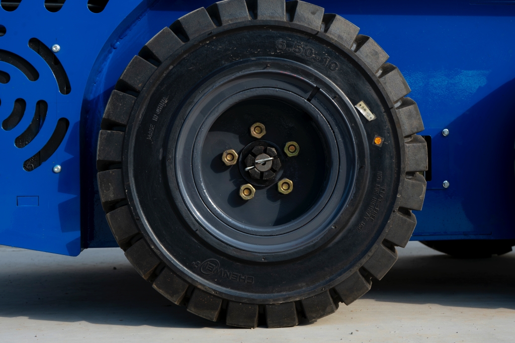 Brand New TYPHON STOMP Mini Skid Steer Kubota D1105 Diesel EPA Engine USA 19 Brand New TYPHON STOMP Mini Skid Steer Kubota D1105 Diesel EPA Engine USA - Image 19