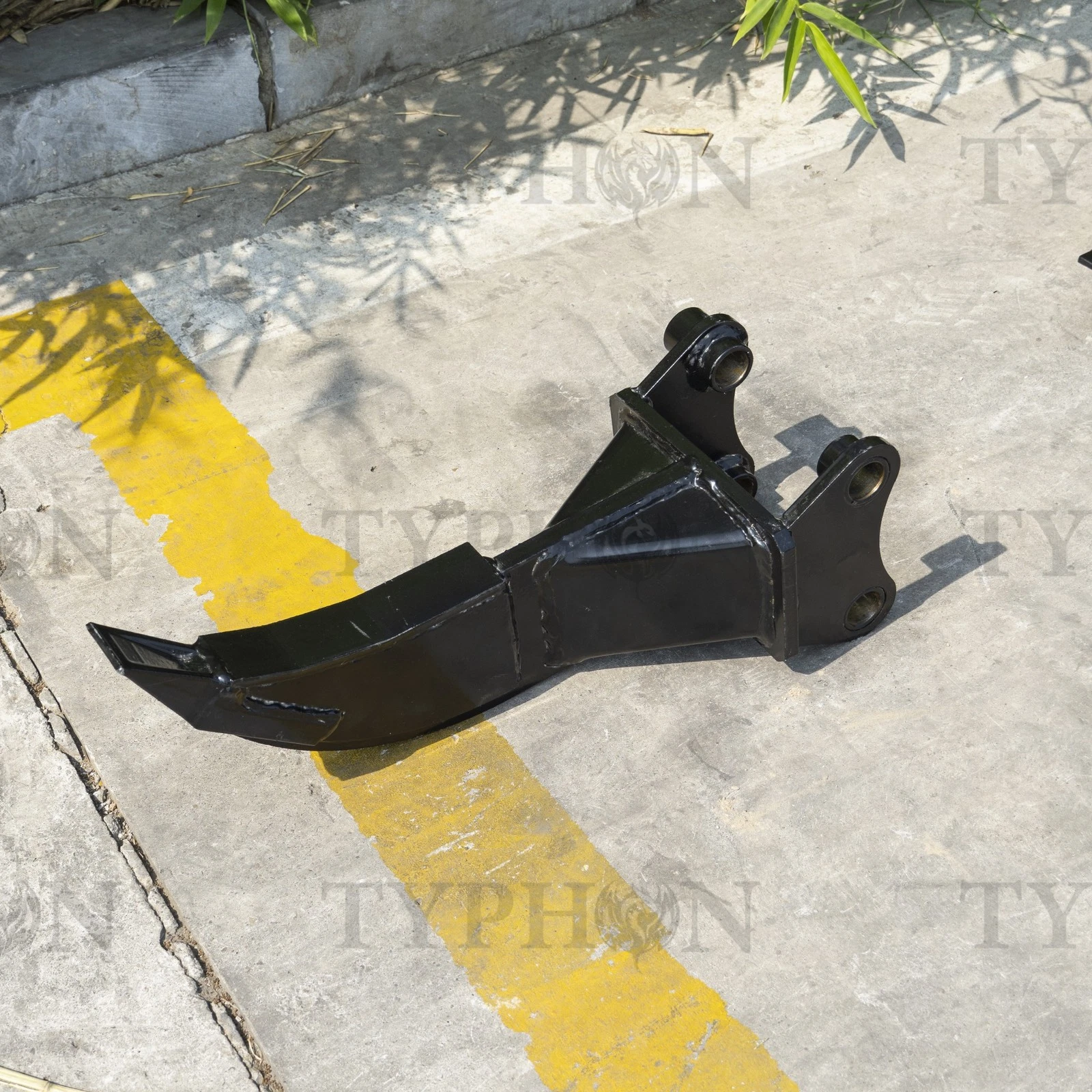 TYPHON Ripper Hook Attachment For 2-3 ton Mini Excavator Ripper Tooth Attachment 4 TYPHON Ripper Hook Attachment For 2-3 ton Mini Excavator Ripper Tooth Attachment - Image 4