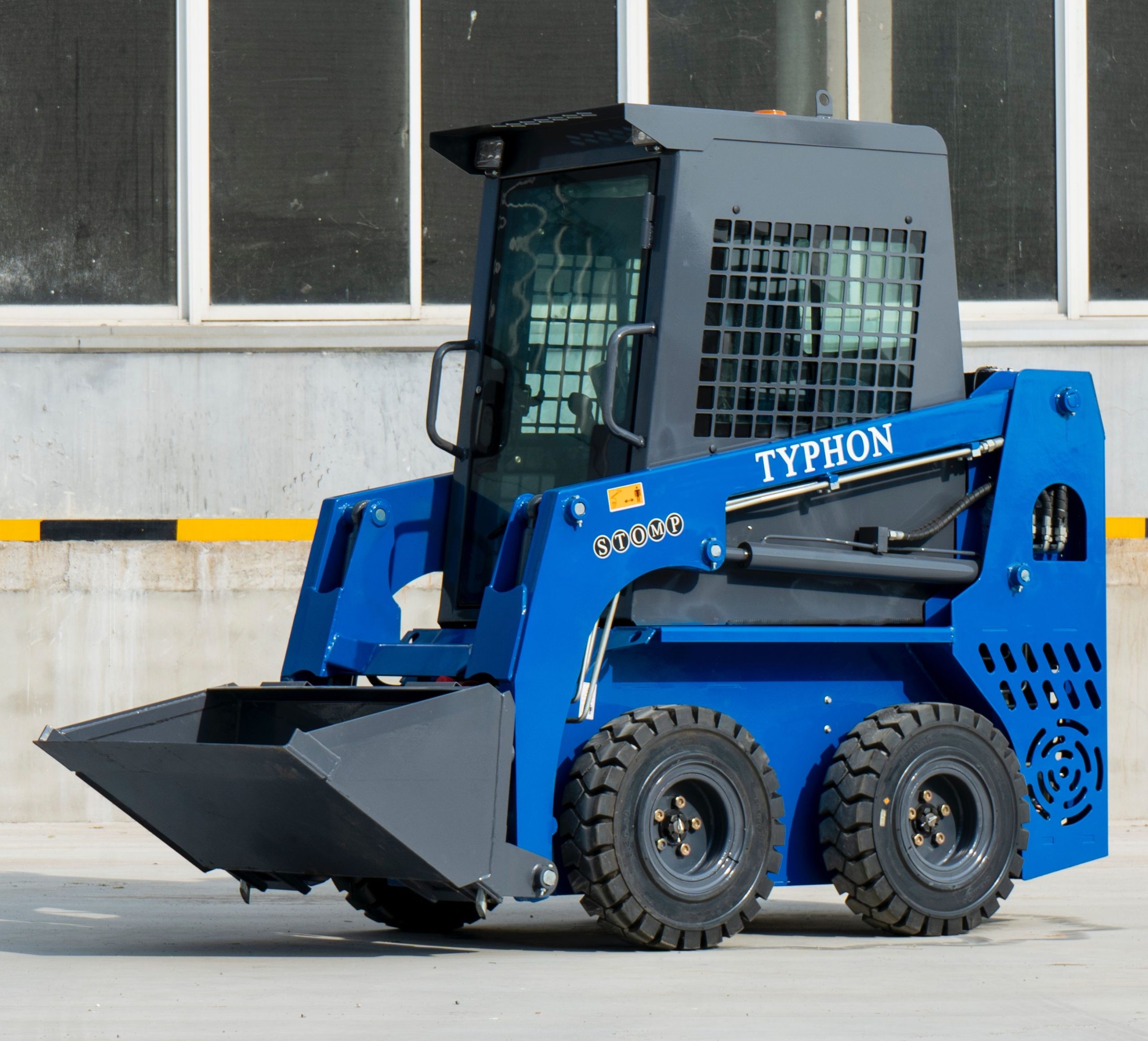 Brand New TYPHON STOMP Mini Skid Steer Kubota D1105 Diesel EPA Engine USA 3 Brand New TYPHON STOMP Mini Skid Steer Kubota D1105 Diesel EPA Engine USA - Image 3