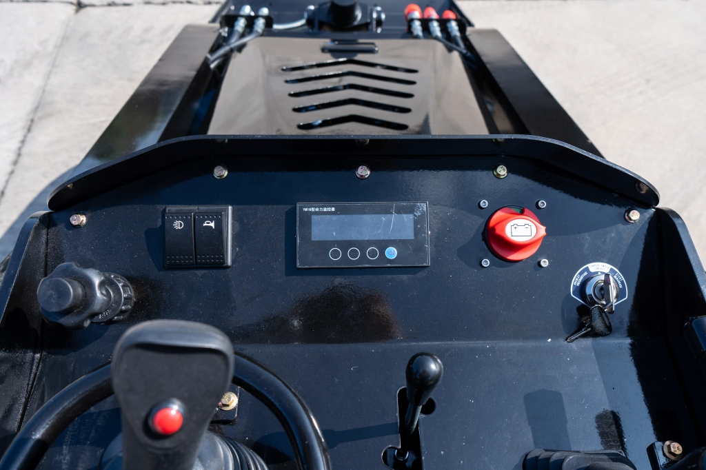 Brand New TYPHON STOMP X1300 25HP Kubota Diesel Mini Skid Steer Loader 7 Brand New TYPHON STOMP X1300 25HP Kubota Diesel Mini Skid Steer Loader - Image 7