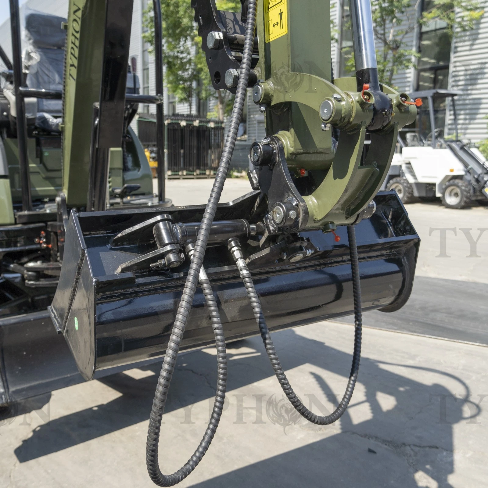 800mm Tilting Bucket Attachment For 2-3 ton Mini Excavator Hyd Digging Bucket image 3