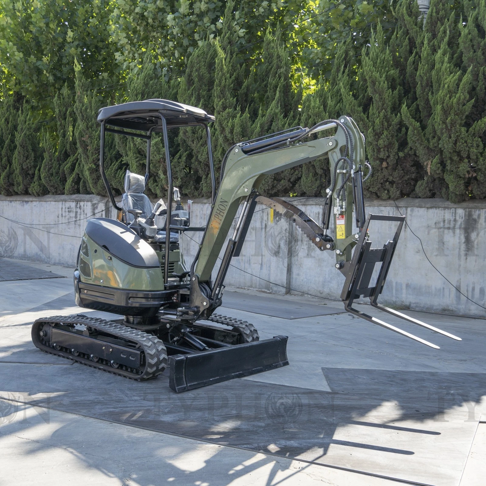 Pallet Fork Attachment for 2.5-3 ton Mini Excavator Adjustable Stabilizer Bar image 3