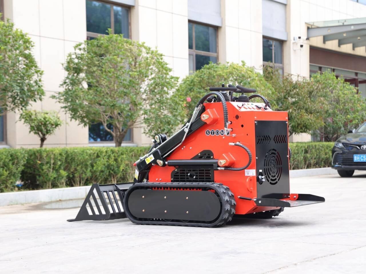 Skid Steer Loader Attachment Rock Bucket USA 2 Skid Steer Loader Attachment Rock Bucket USA - Image 2