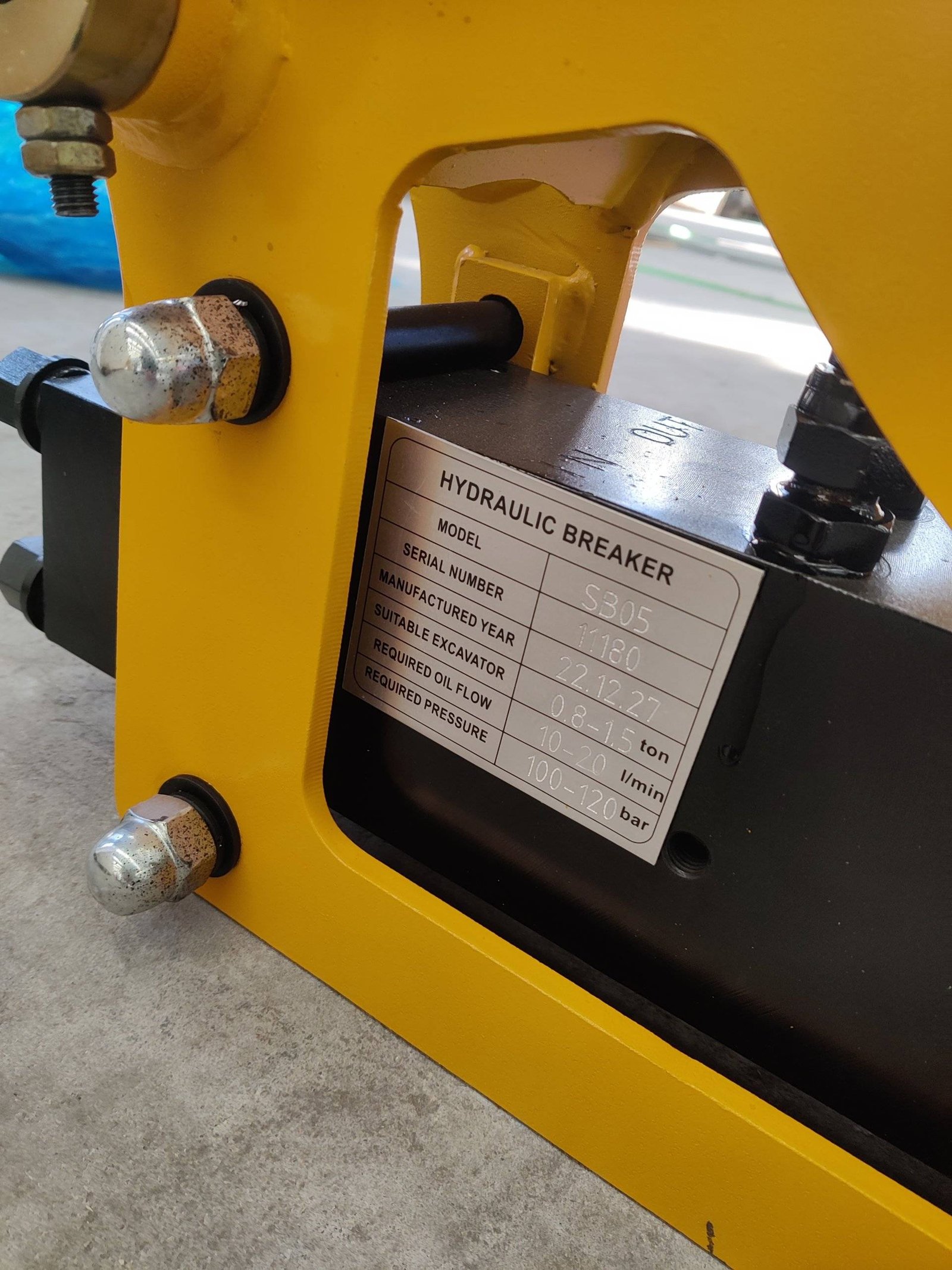 TYPHON Attachments Hydraulic Break Hammer Attachment for Mini Digger USA 9 TYPHON Attachments Hydraulic Break Hammer Attachment for Mini Digger USA - Image 9