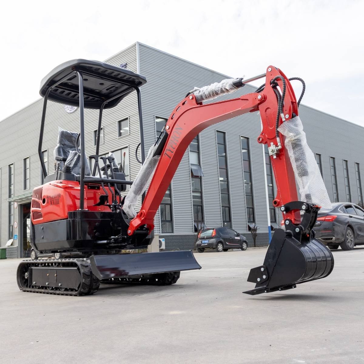 New 4,000 lb TYPHON Lux Mini Excavator Rubber Track with Kubota Diesel Engine USA 4 New 4,000 lb TYPHON Lux Mini Excavator Rubber Track with Kubota Diesel Engine USA - Image 4