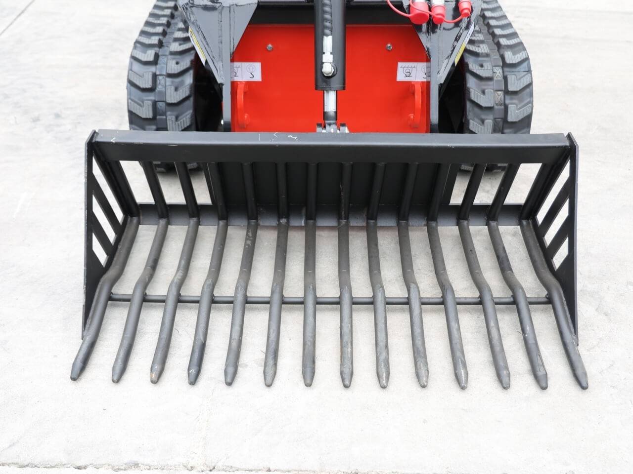 Skid Steer Loader Attachment Rock Bucket USA 5 Skid Steer Loader Attachment Rock Bucket USA - Image 5