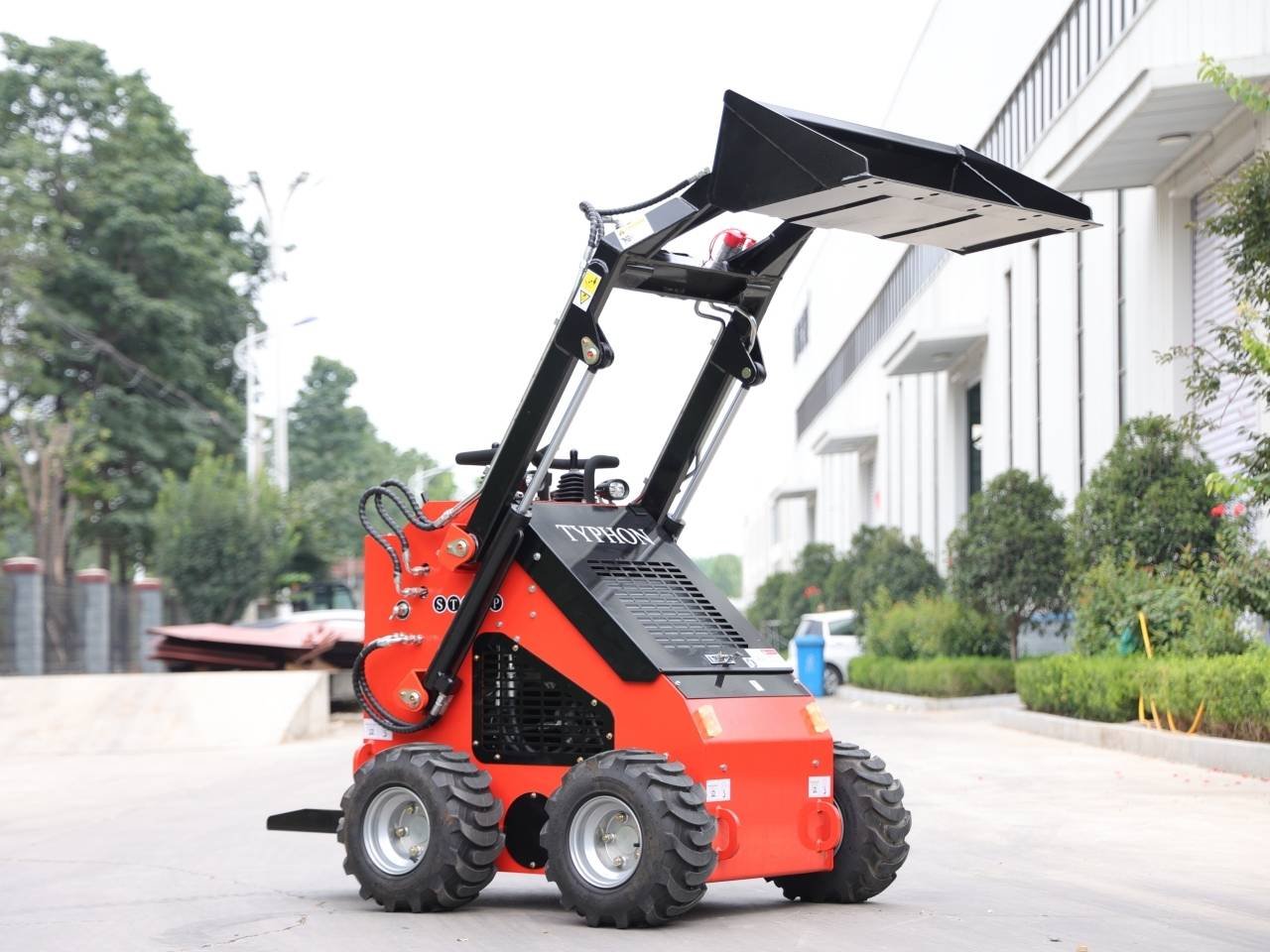 Brand New TYPHON STOMP 1800lbs Mini Skid Steer Loader 23.5HP Wheel Gas EPA B & S Engine USA 5 Brand New TYPHON STOMP 1800lbs Mini Skid Steer Loader 23.5HP Wheel Gas EPA B & S Engine USA - Image 5