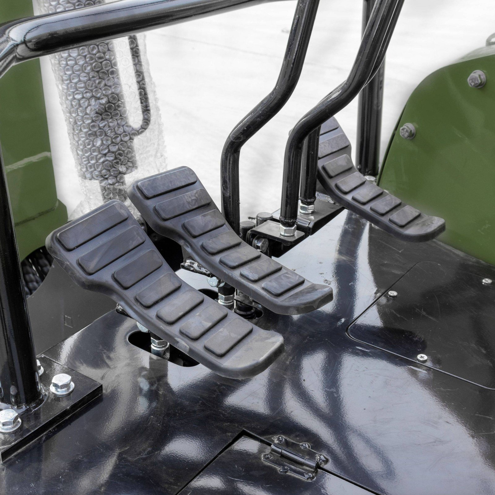 2025 4000 lb Typhon Terror XVIII Mini Excavator Rubber Track with Kubota Diesel Engine USA 2 2025 4000 lb Typhon Terror XVIII Mini Excavator Rubber Track with Kubota Diesel Engine USA - Image 2